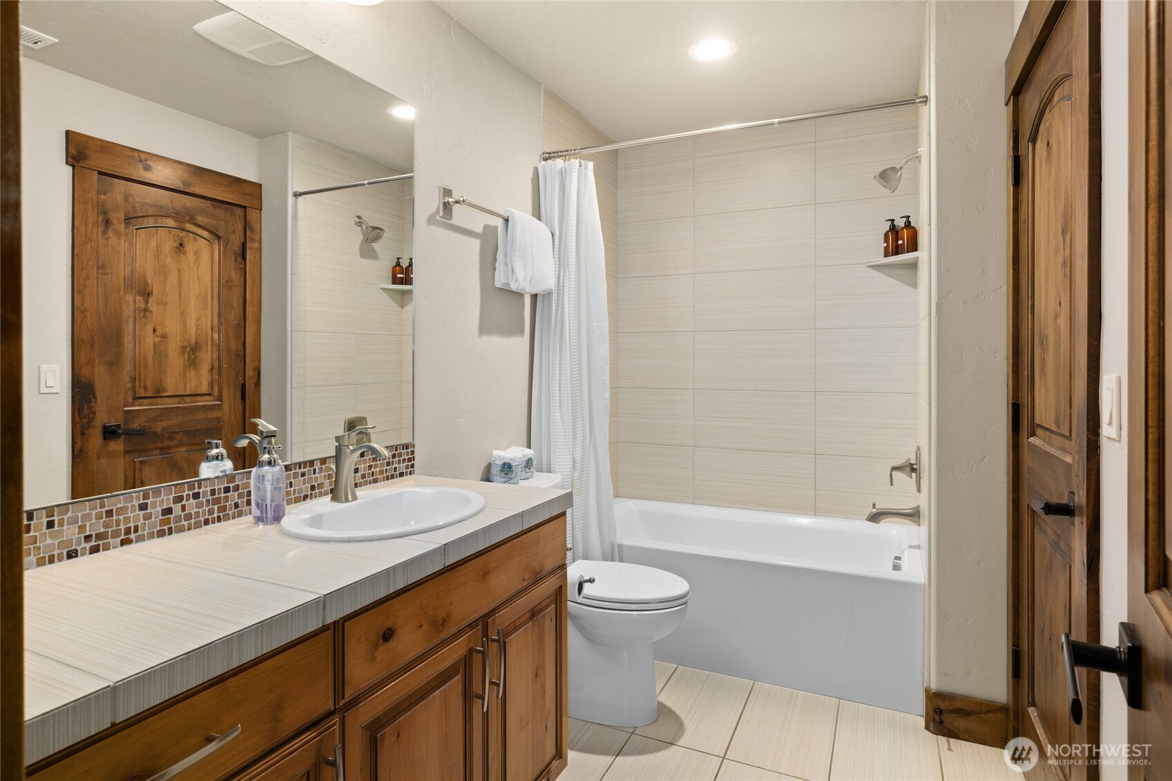 1060 Spragger Way , Cle Elum, WA 98922