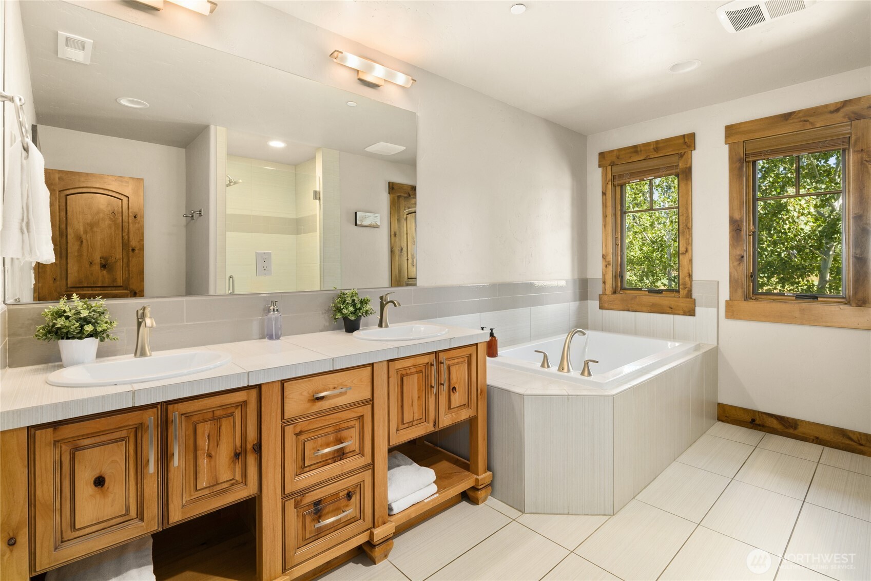 1060 Spragger Way , Cle Elum, WA 98922