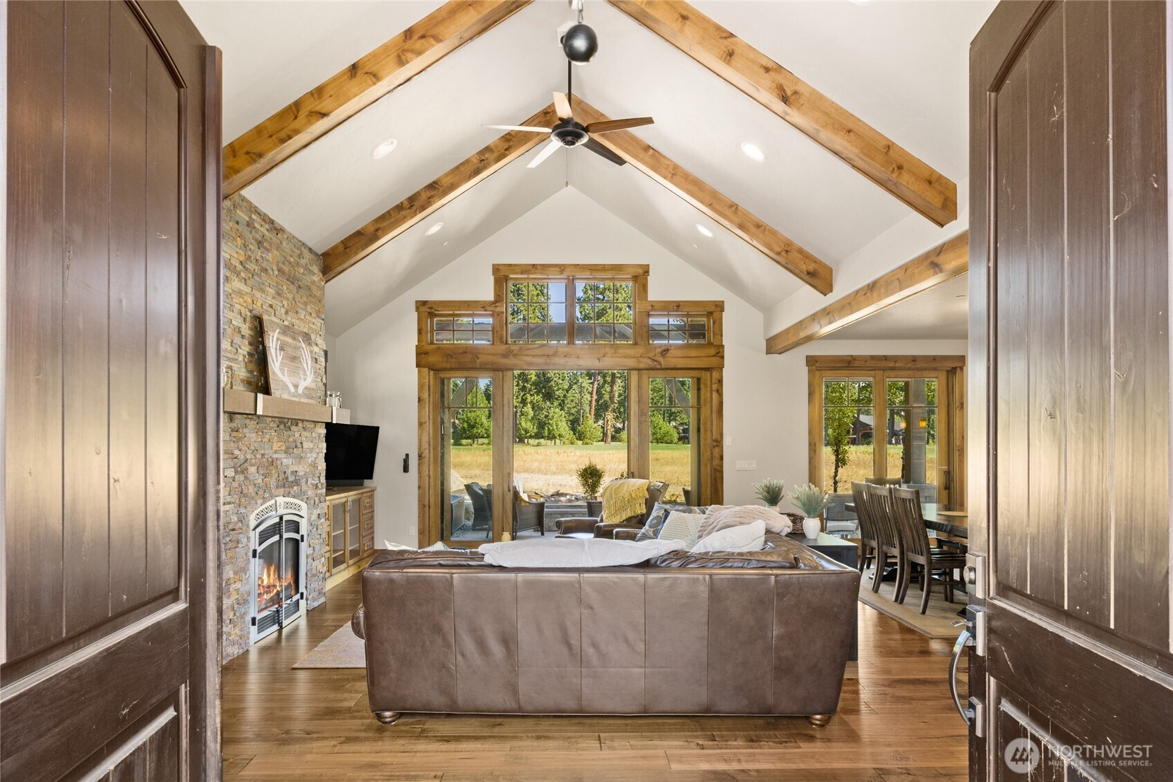 1060 Spragger Way , Cle Elum, WA 98922