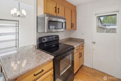7431 212th Street SW #16, Edmonds, WA 98026 - Photo 7