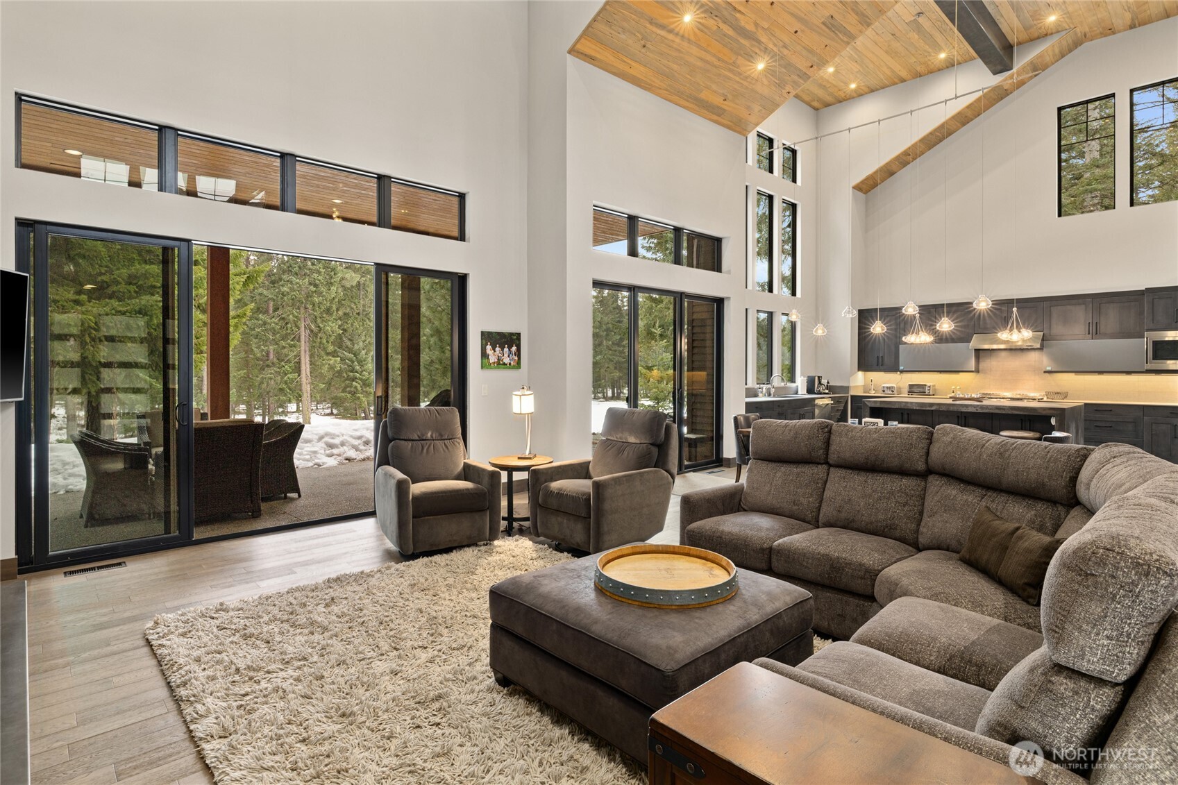 240 Portal Court , Cle Elum, WA 98922