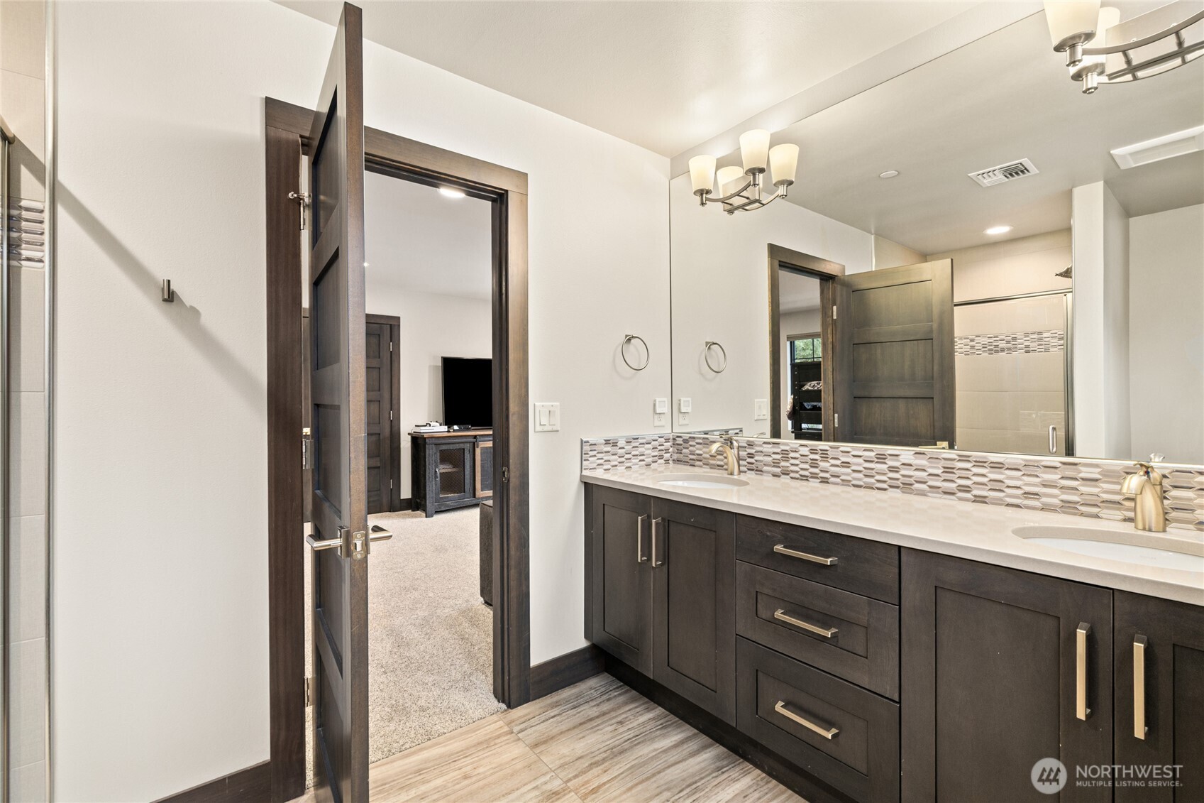 240 Portal Court , Cle Elum, WA 98922