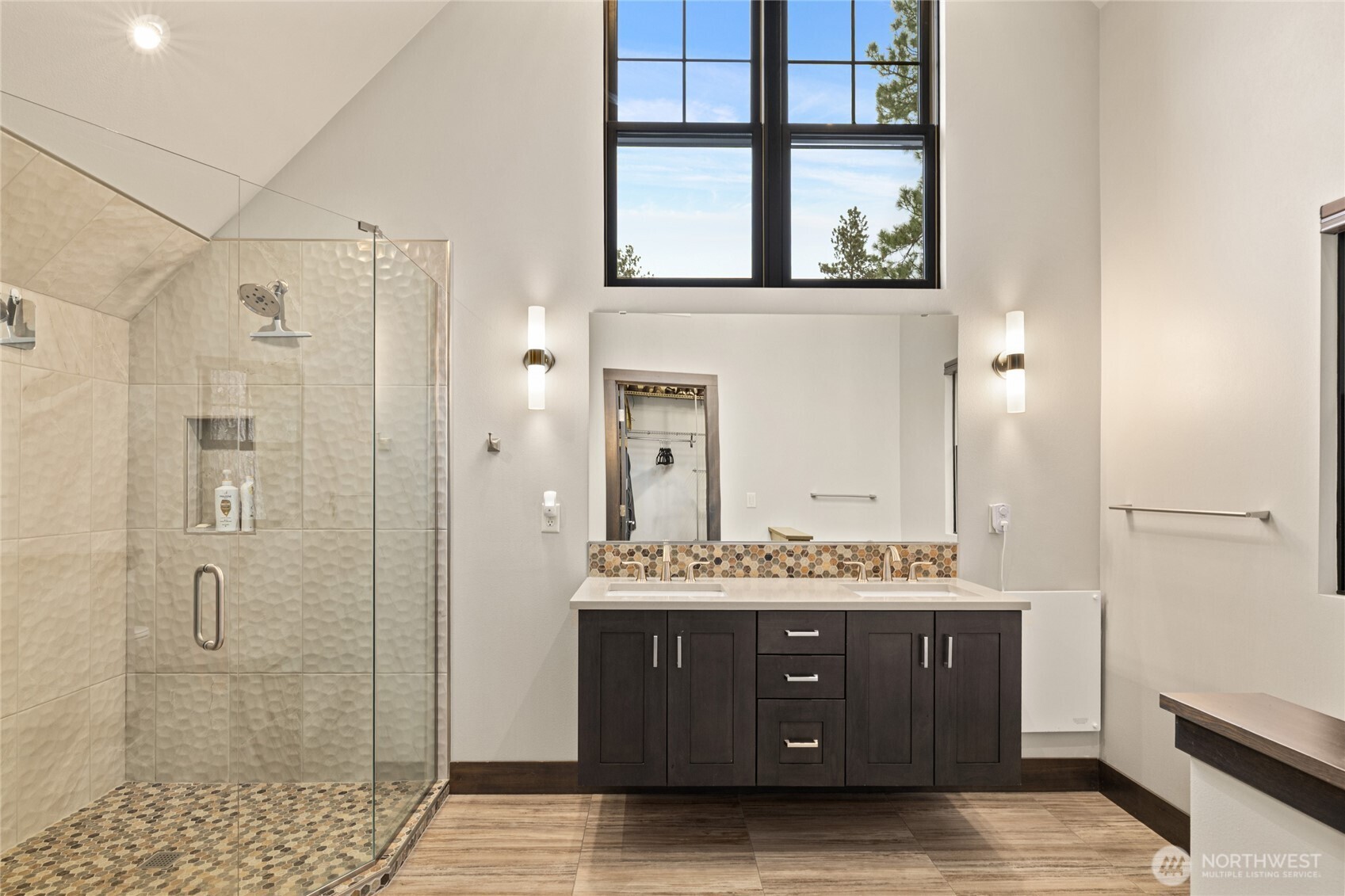 240 Portal Court , Cle Elum, WA 98922