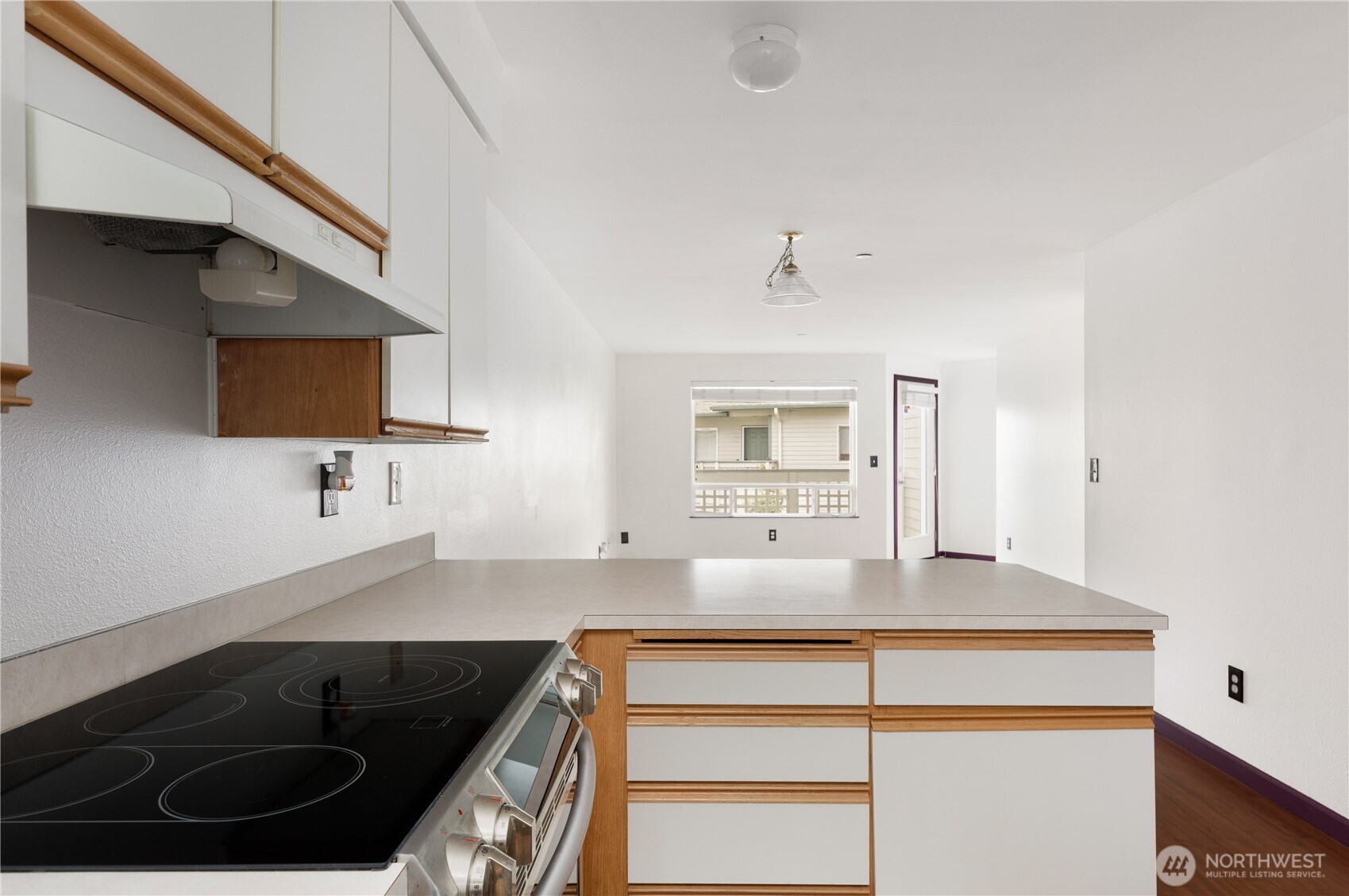 485 SW Bayshore Drive #B202, Oak Harbor, WA 98277