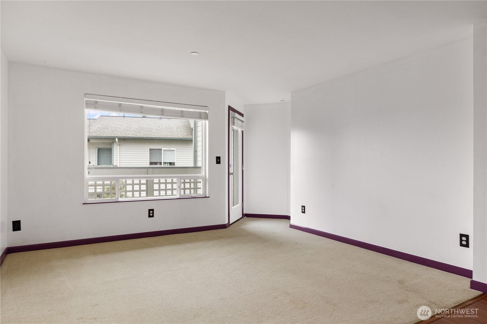 485 SW Bayshore Drive #B202, Oak Harbor, WA 98277