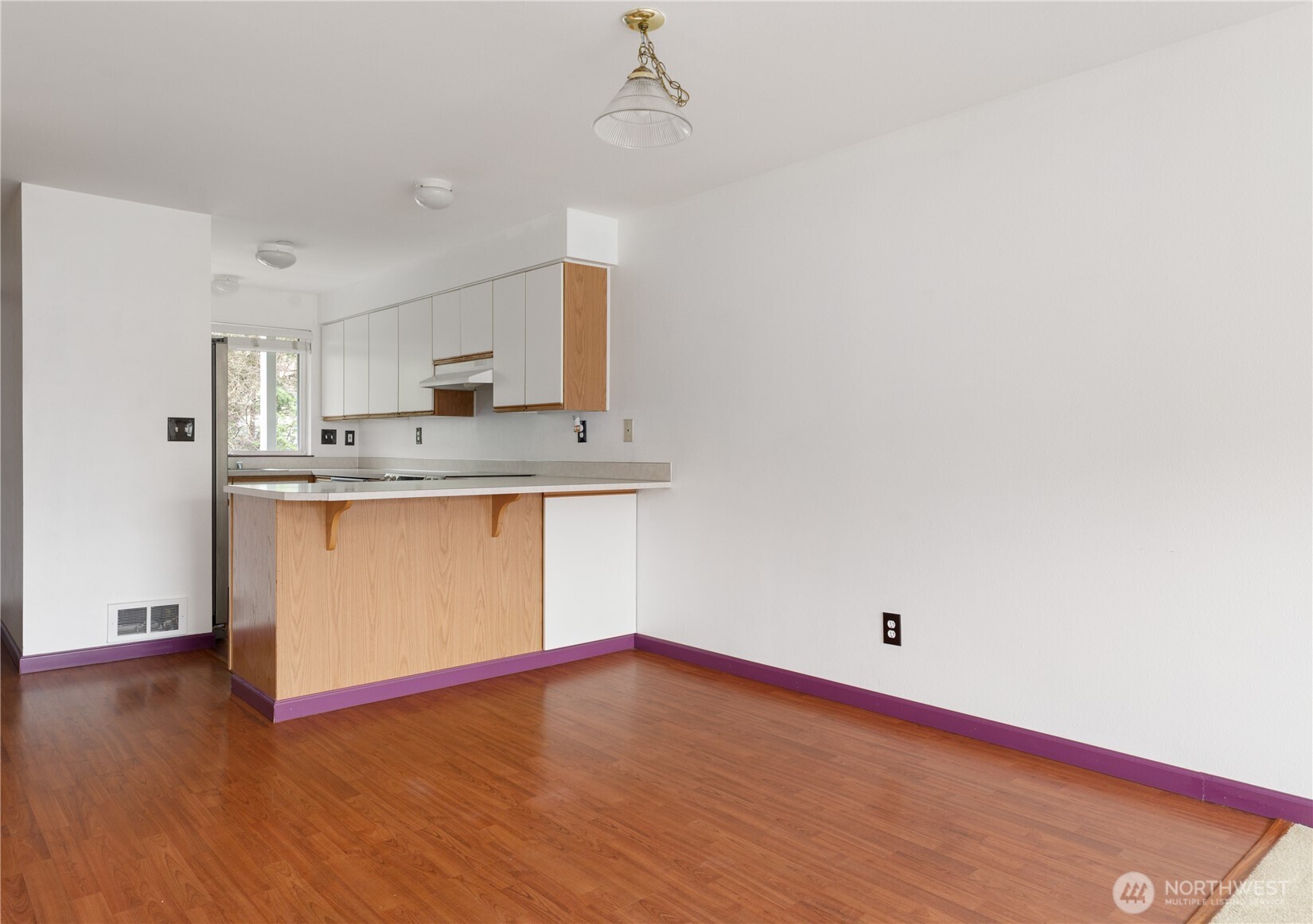 485 SW Bayshore Drive #B202, Oak Harbor, WA 98277