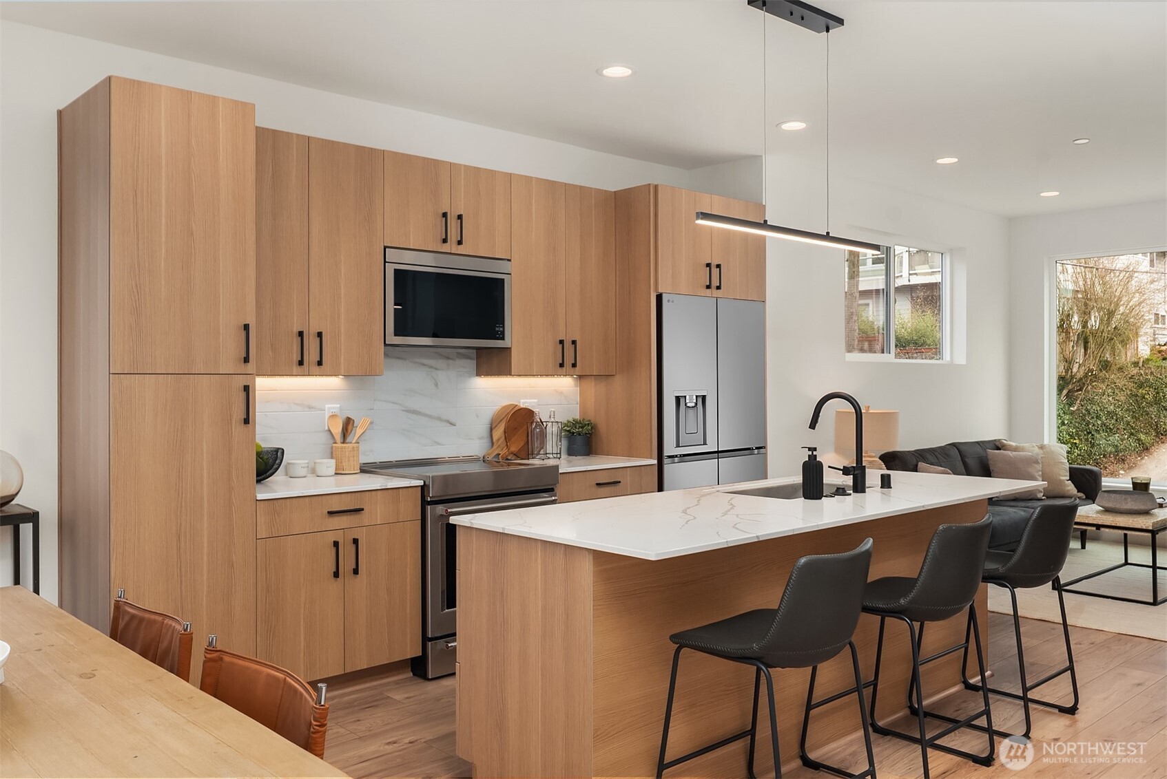 219 NE 75th Street , Seattle, WA 98115