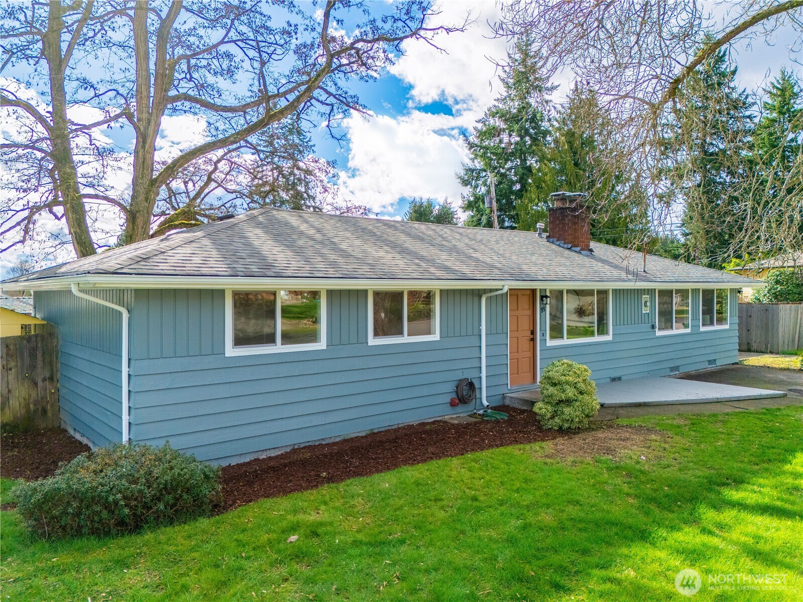 18 232nd Place SW, Bothell, WA 98021