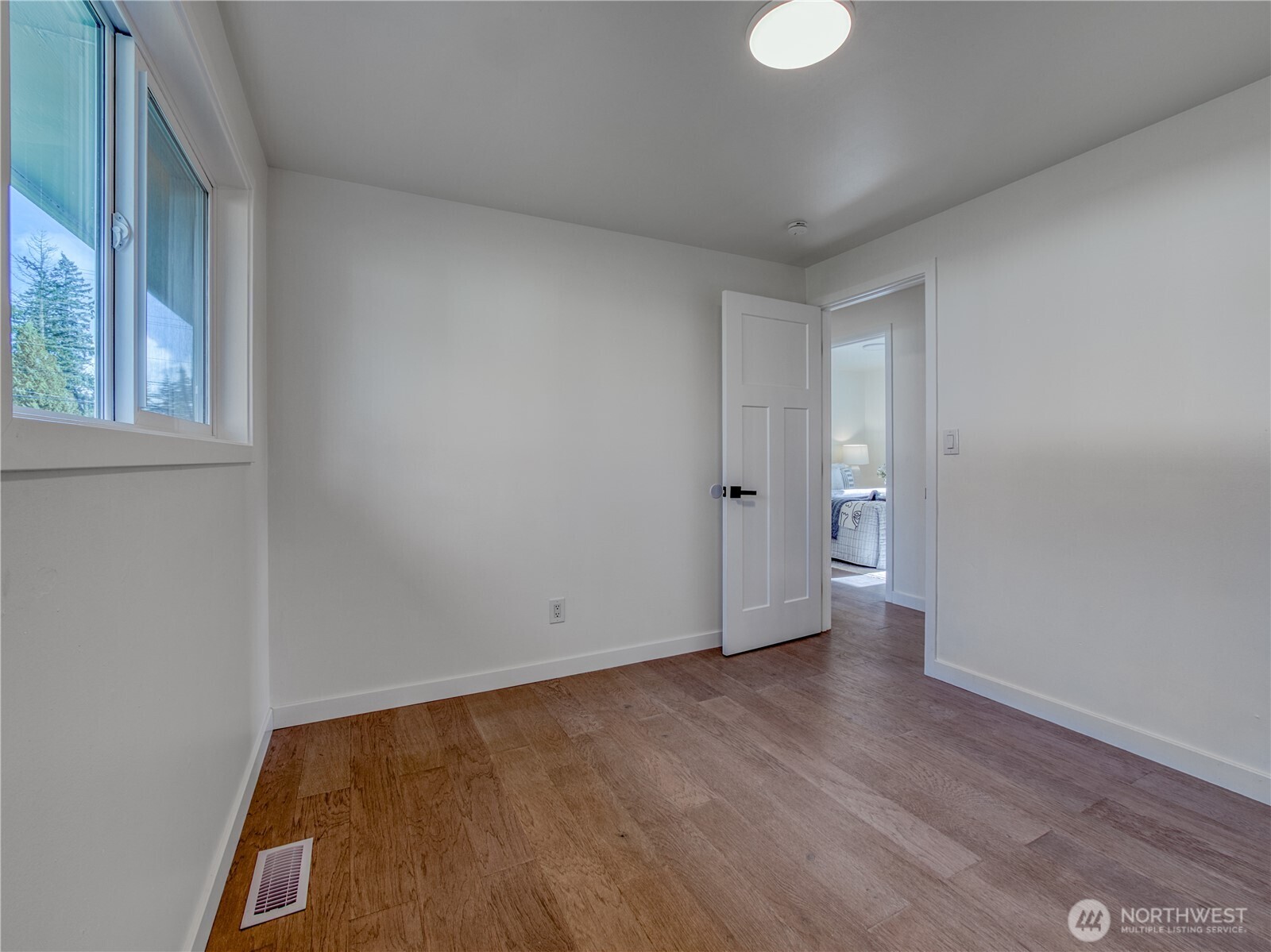 18 232nd Place SW, Bothell, WA 98021