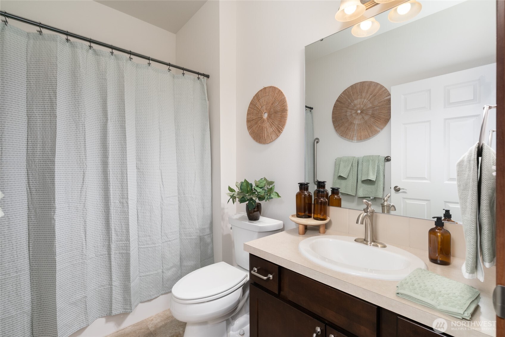 174 S 48th Street , Mount Vernon, WA 98274