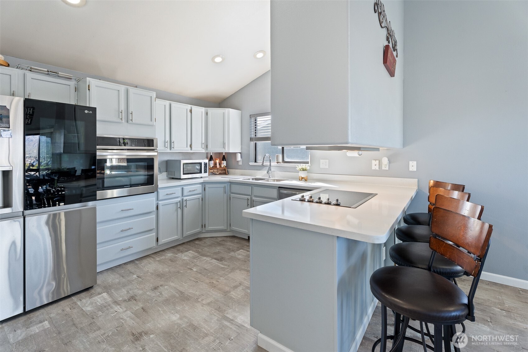 1716 N Anne Avenue , East Wenatchee, WA 98802