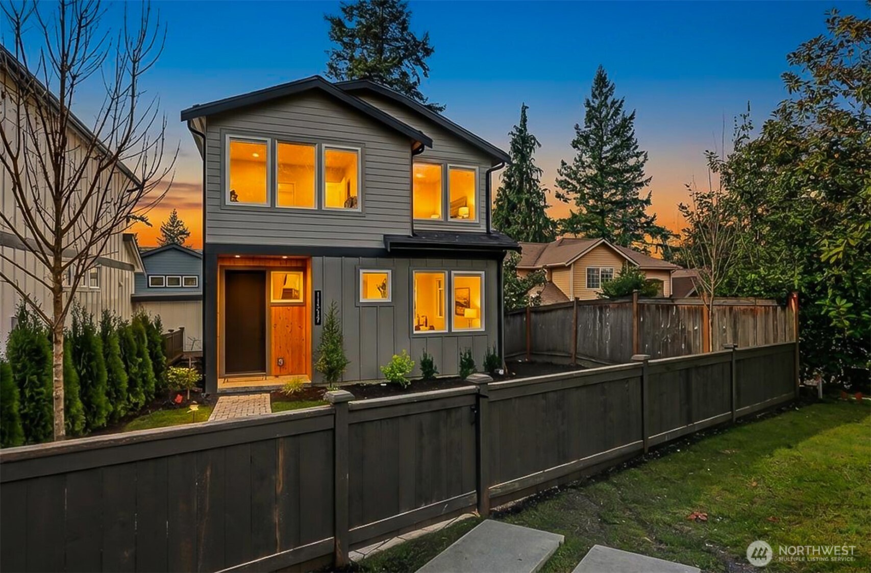 11217 NE 95th Street , Kirkland, WA 98033