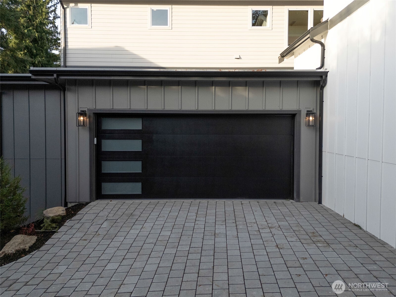 11217 NE 95th Street , Kirkland, WA 98033