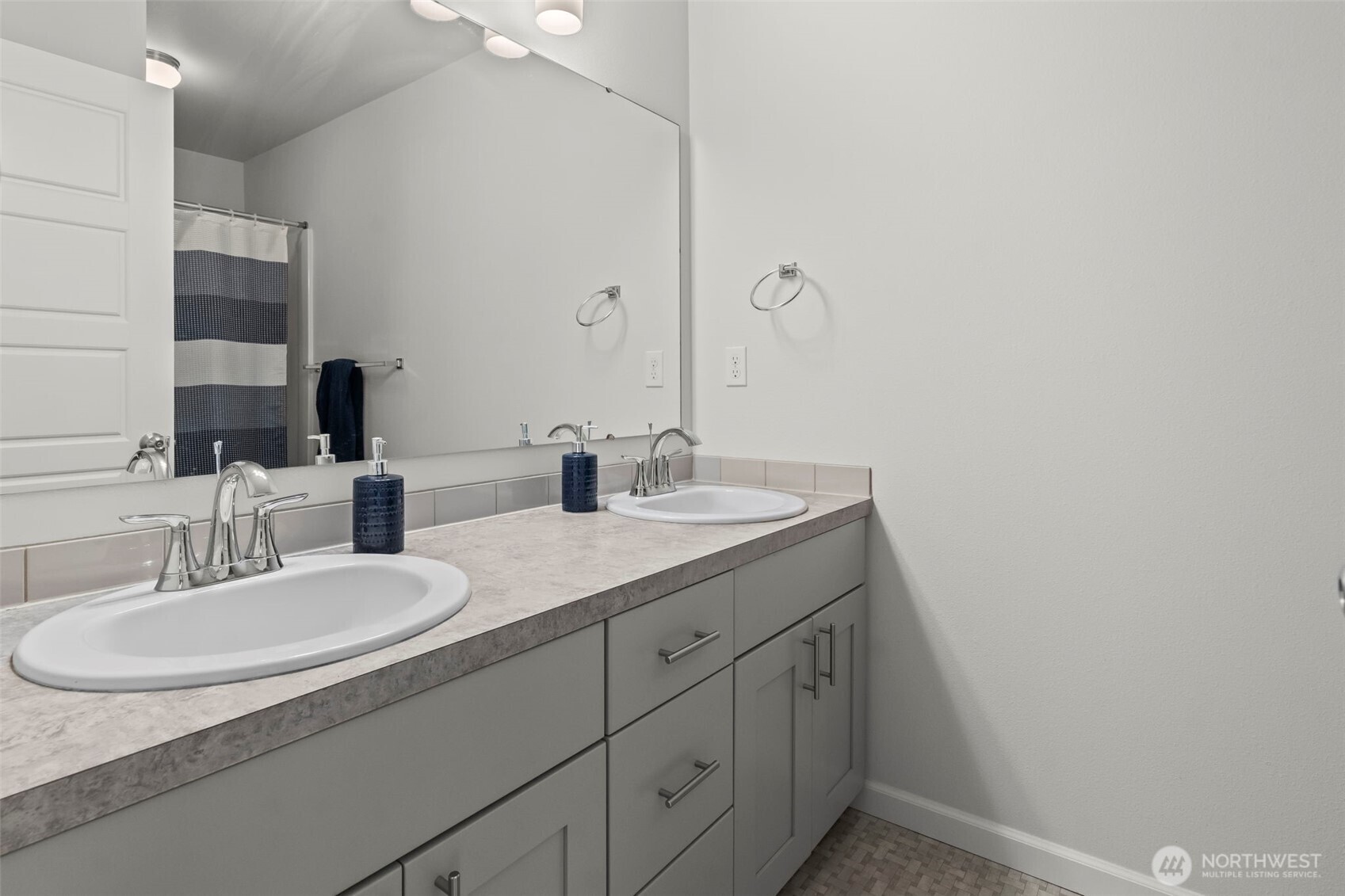 15352 Kayla Street SE, Yelm, WA 98597