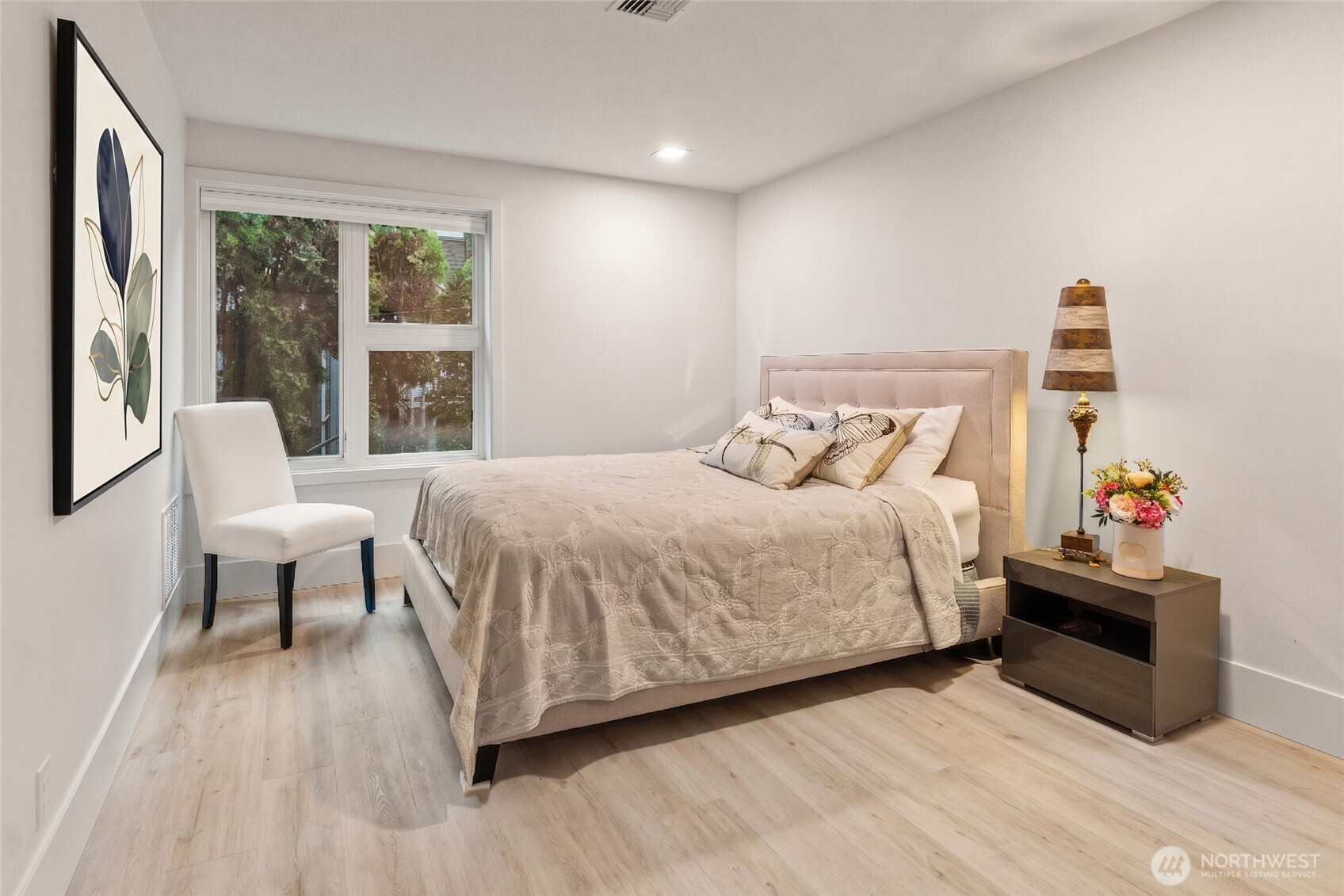 101 99th Avenue NE #101, Bellevue, WA 98004