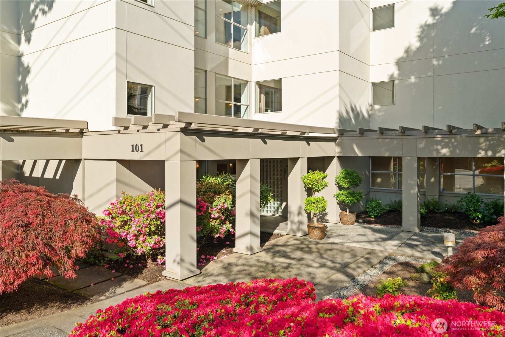101 99th Avenue NE #101, Bellevue, WA 98004