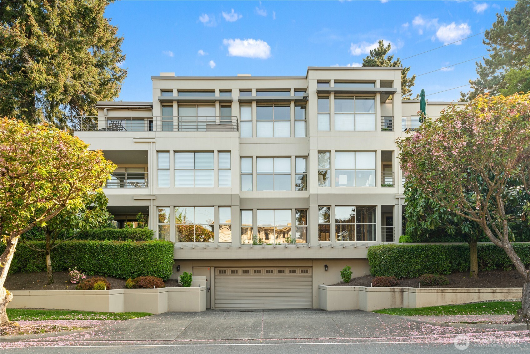 101 99th Avenue NE #101, Bellevue, WA 98004