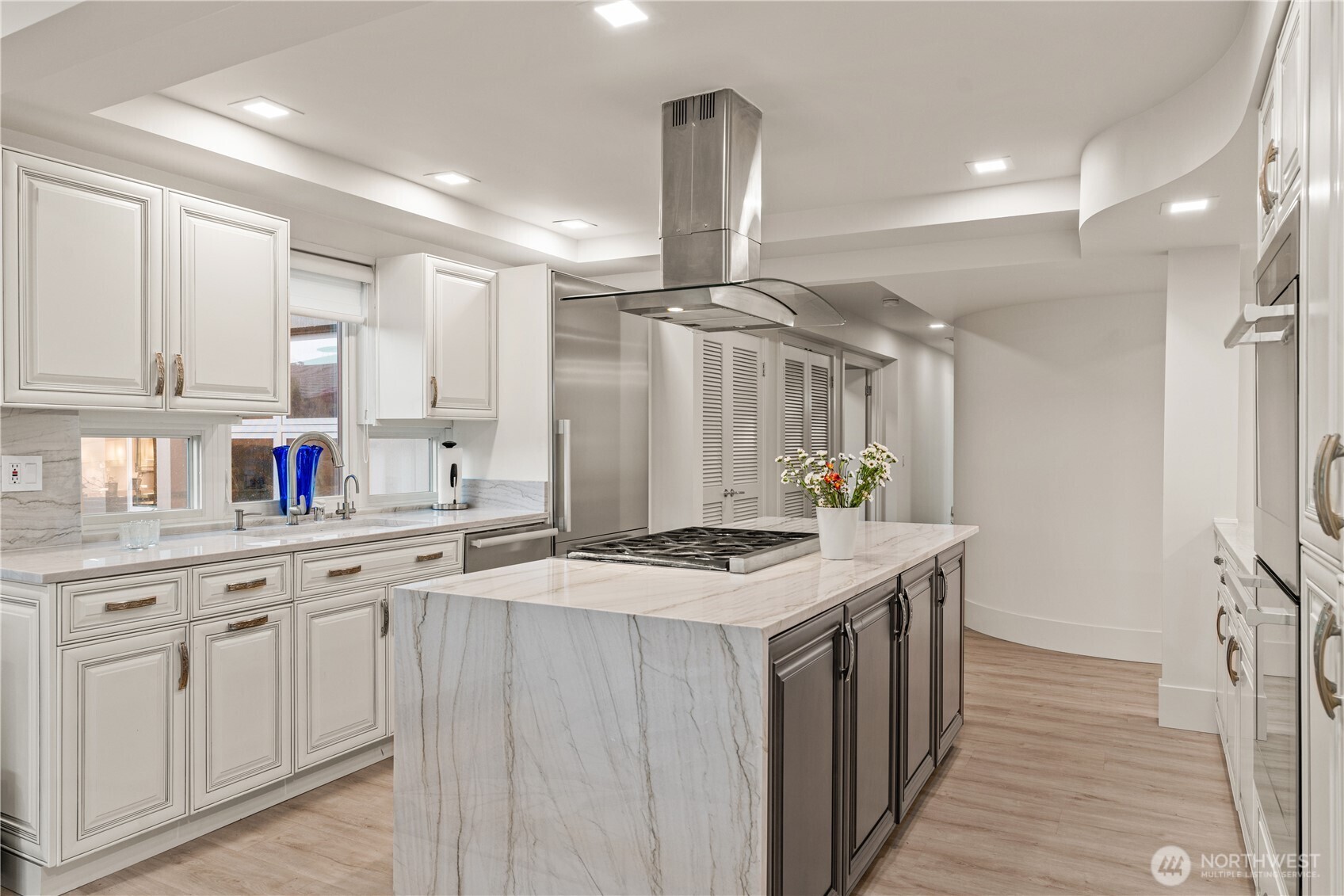 101 99th Avenue NE #101, Bellevue, WA 98004