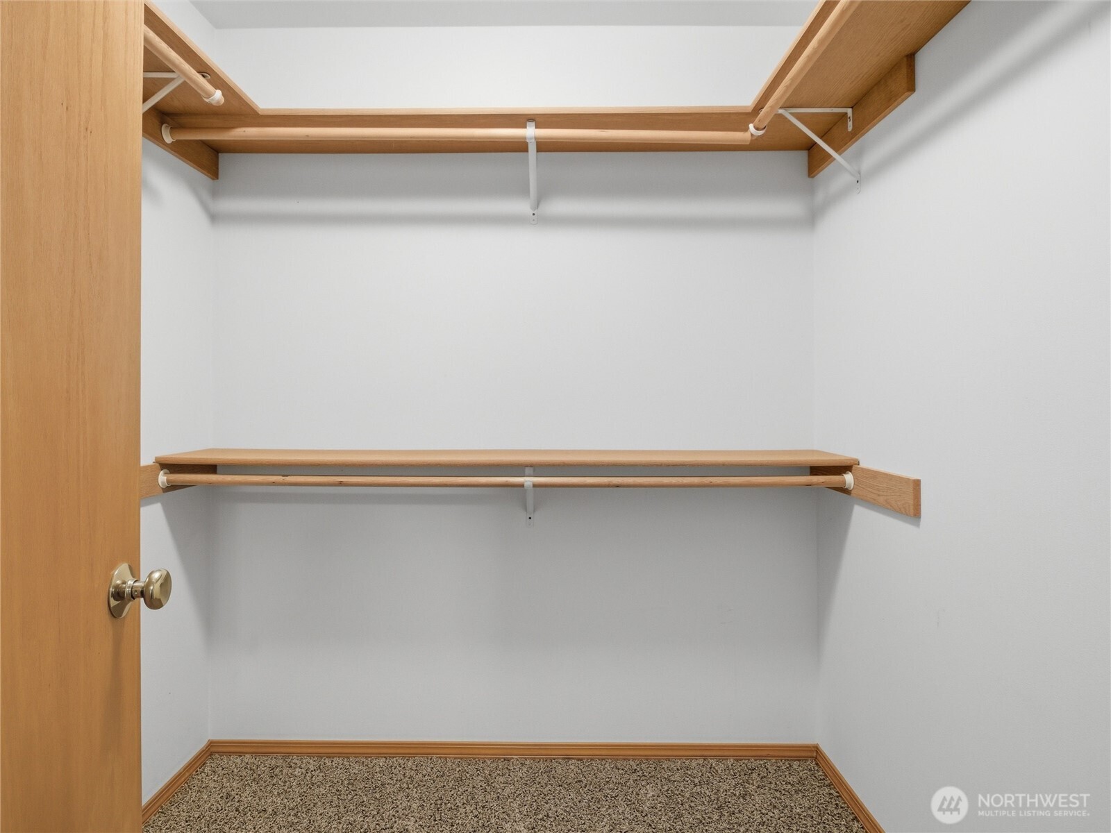 6740 Kirsop Village Drive SW, Olympia, WA 98512-7901