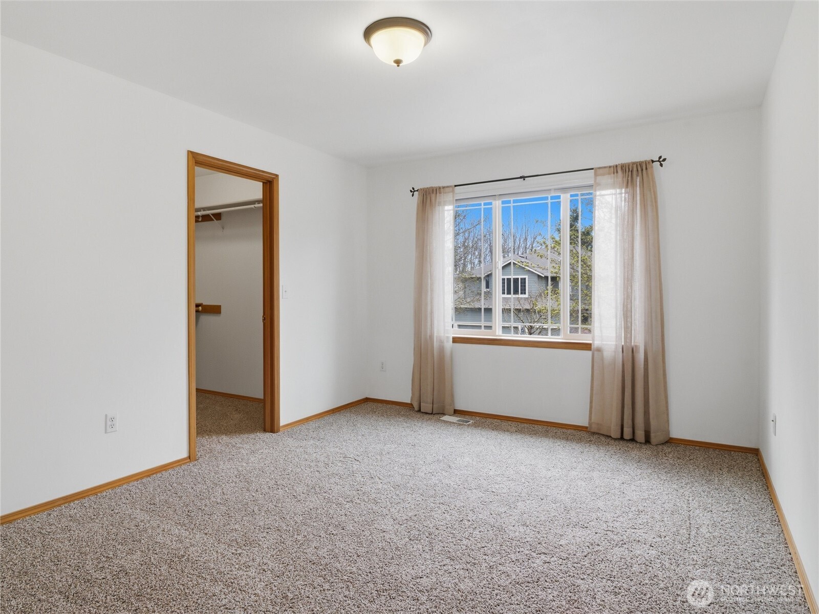 6740 Kirsop Village Drive SW, Olympia, WA 98512-7901