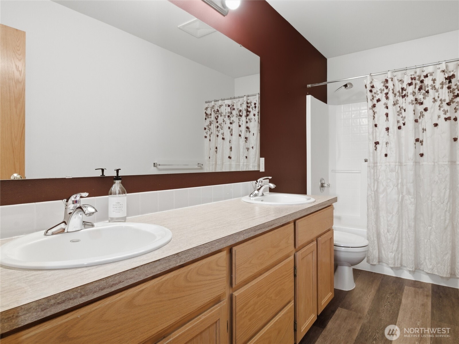 6740 Kirsop Village Drive SW, Olympia, WA 98512-7901