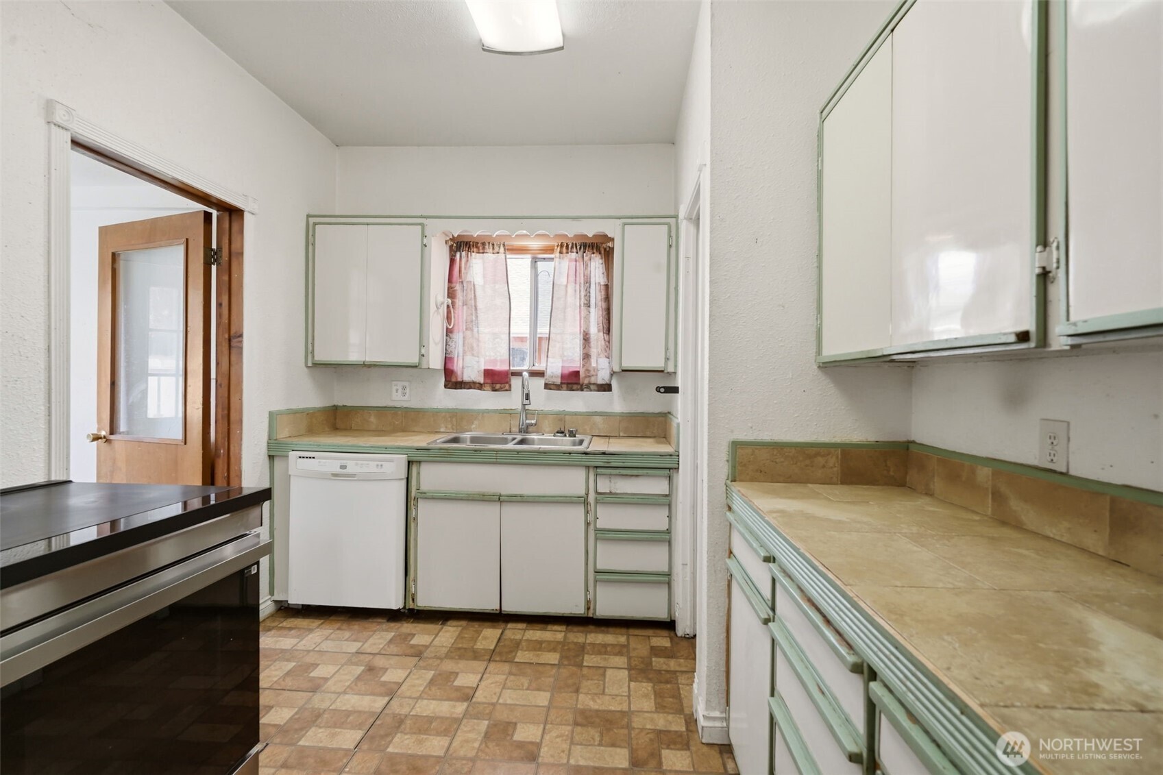 1013 S Tower Avenue , Centralia, WA 98531