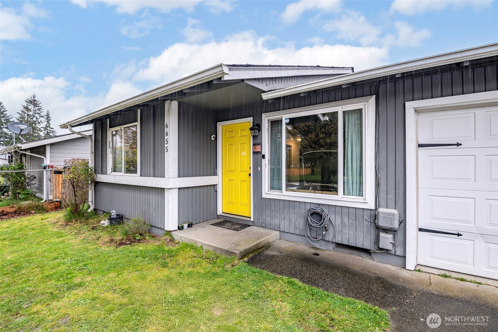 6655 E Portland Avenue , Tacoma, WA 98404