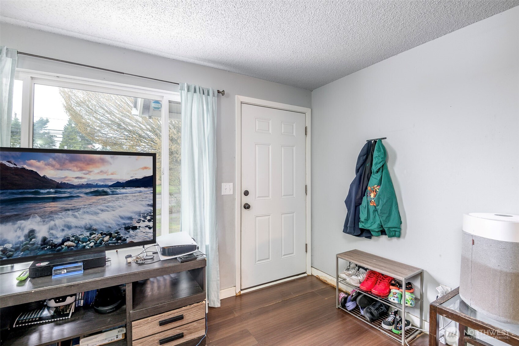 6655 E Portland Avenue , Tacoma, WA 98404