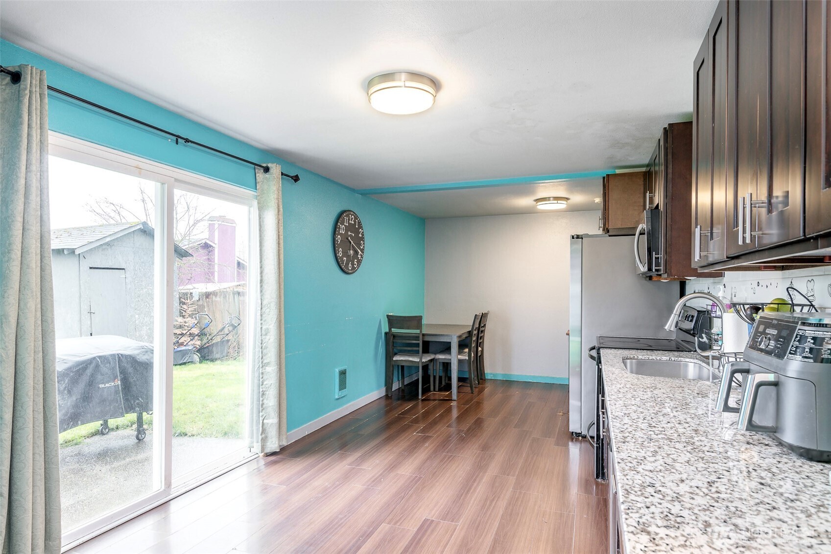 6655 E Portland Avenue , Tacoma, WA 98404