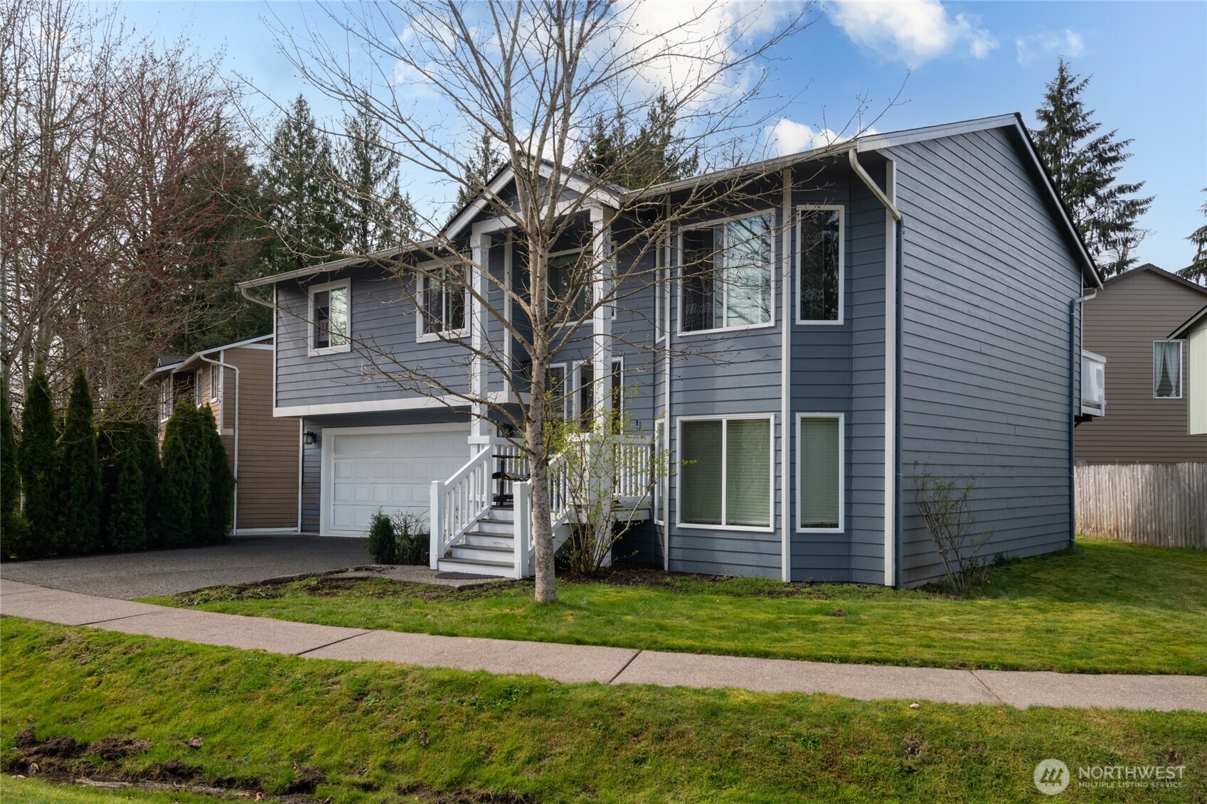 810 84th Drive NE, Lake Stevens, WA 98258-9825
