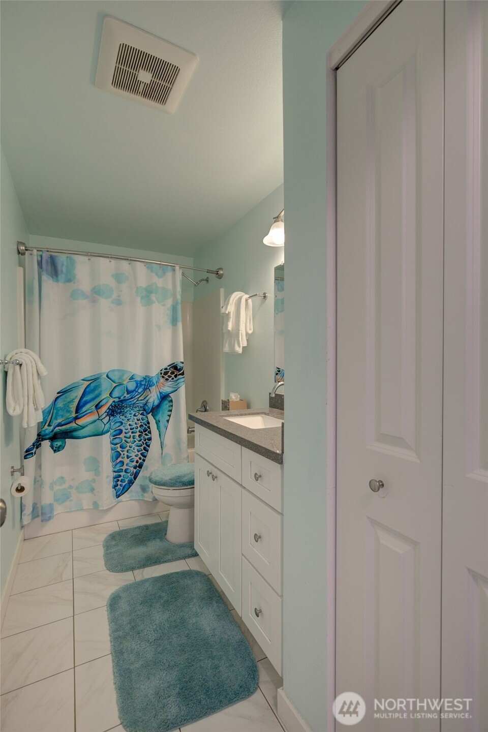 531 Point Brown Avenue SW, Ocean Shores, WA 98569