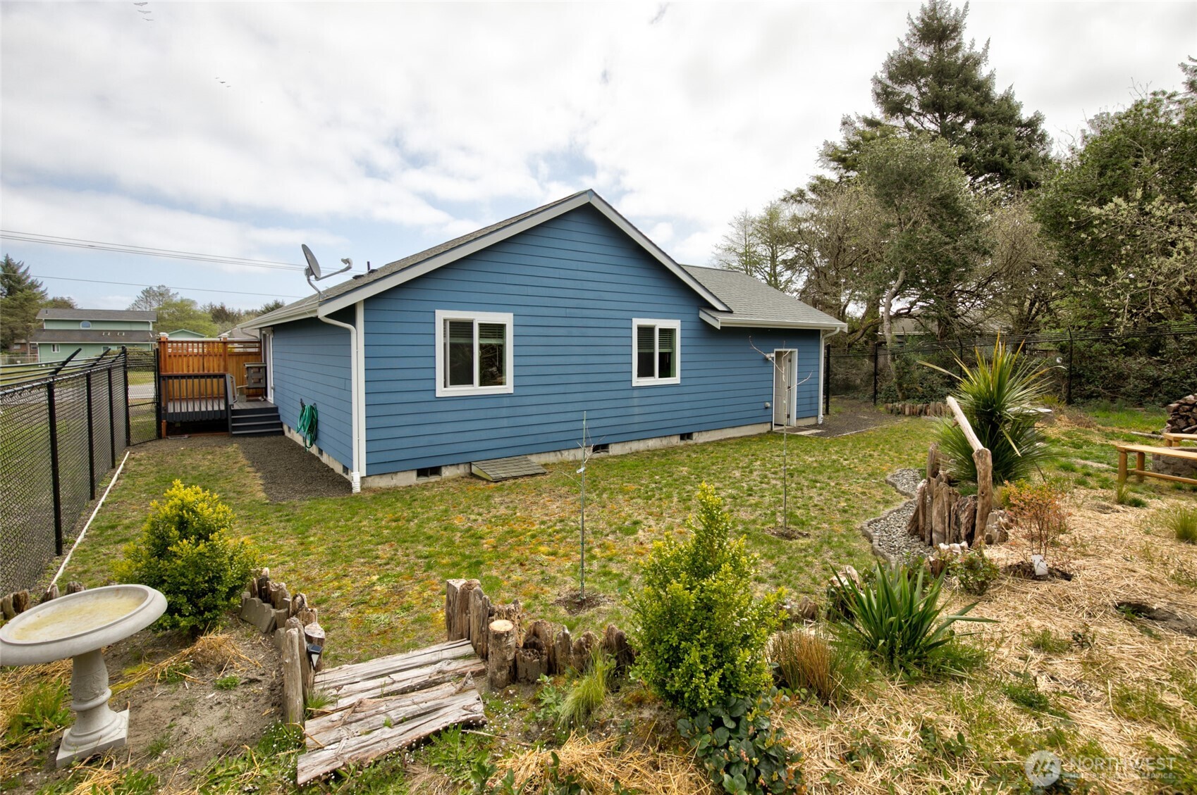 531 Point Brown Avenue SW, Ocean Shores, WA 98569
