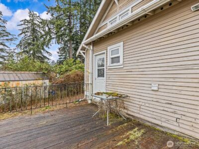 6807 Commercial Avenue , Everett, WA 98203-5304 - Photo 16