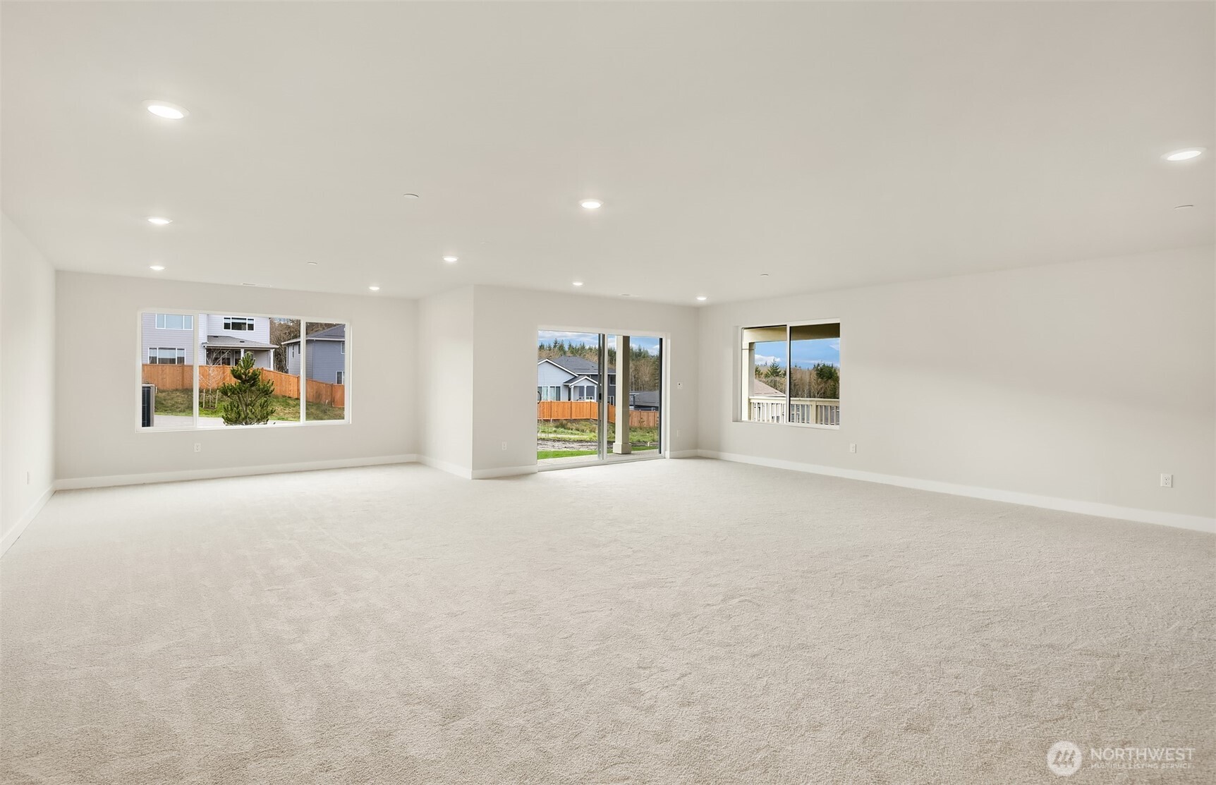 23455 Marinwood Circle NE #0712, Kingston, WA 98346