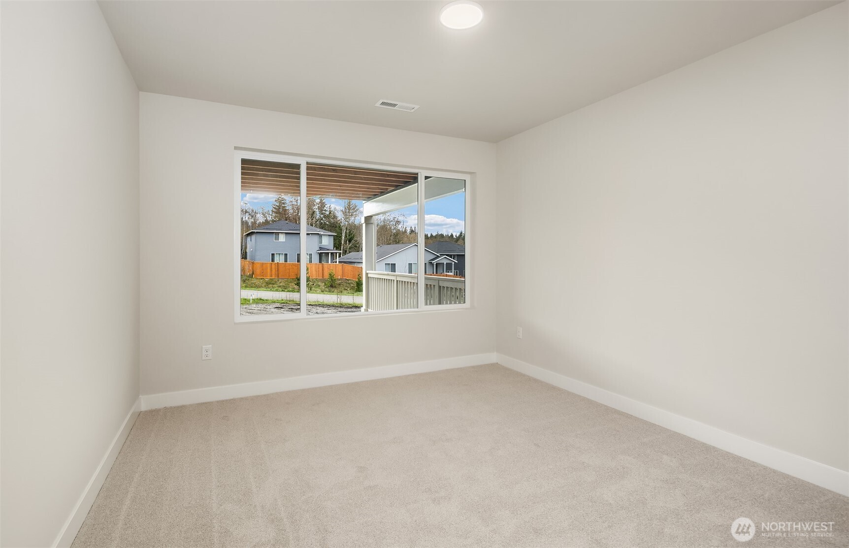 23455 Marinwood Circle NE #0712, Kingston, WA 98346