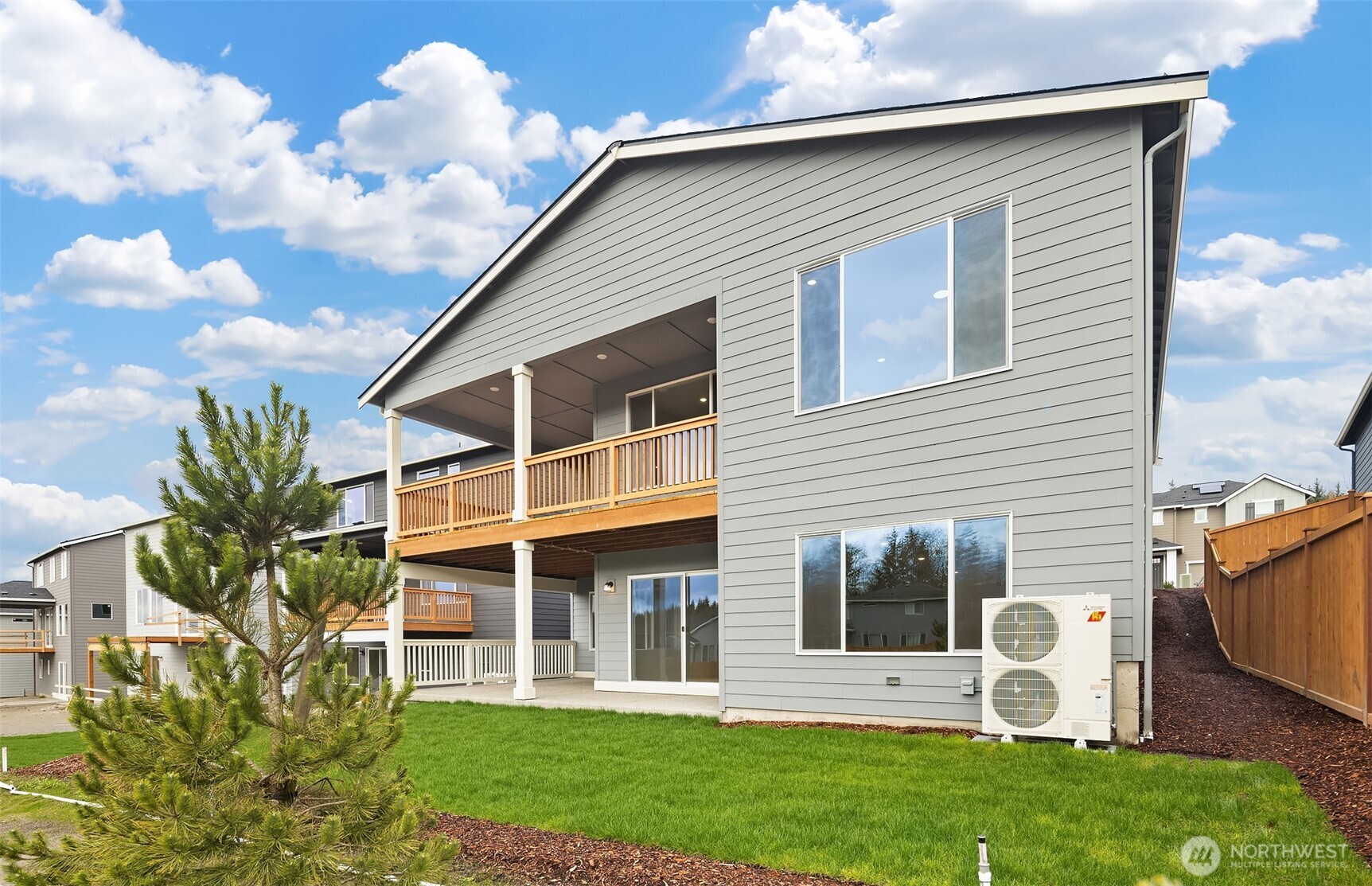 23455 Marinwood Circle NE #0712, Kingston, WA 98346