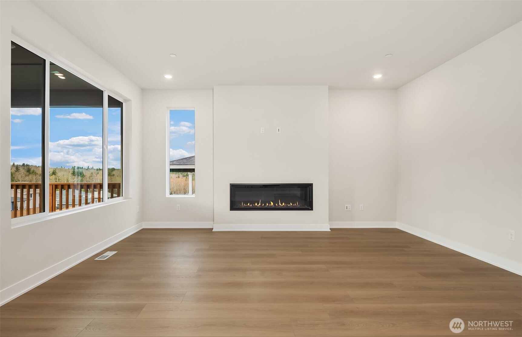 23455 Marinwood Circle NE #0712, Kingston, WA 98346