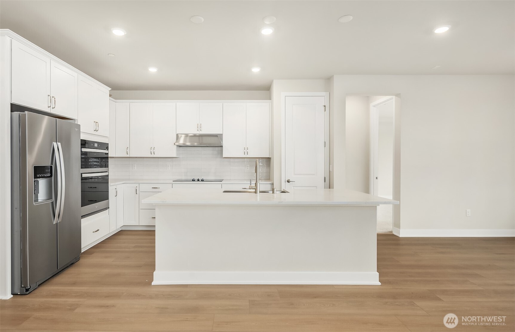 23455 Marinwood Circle NE #0712, Kingston, WA 98346