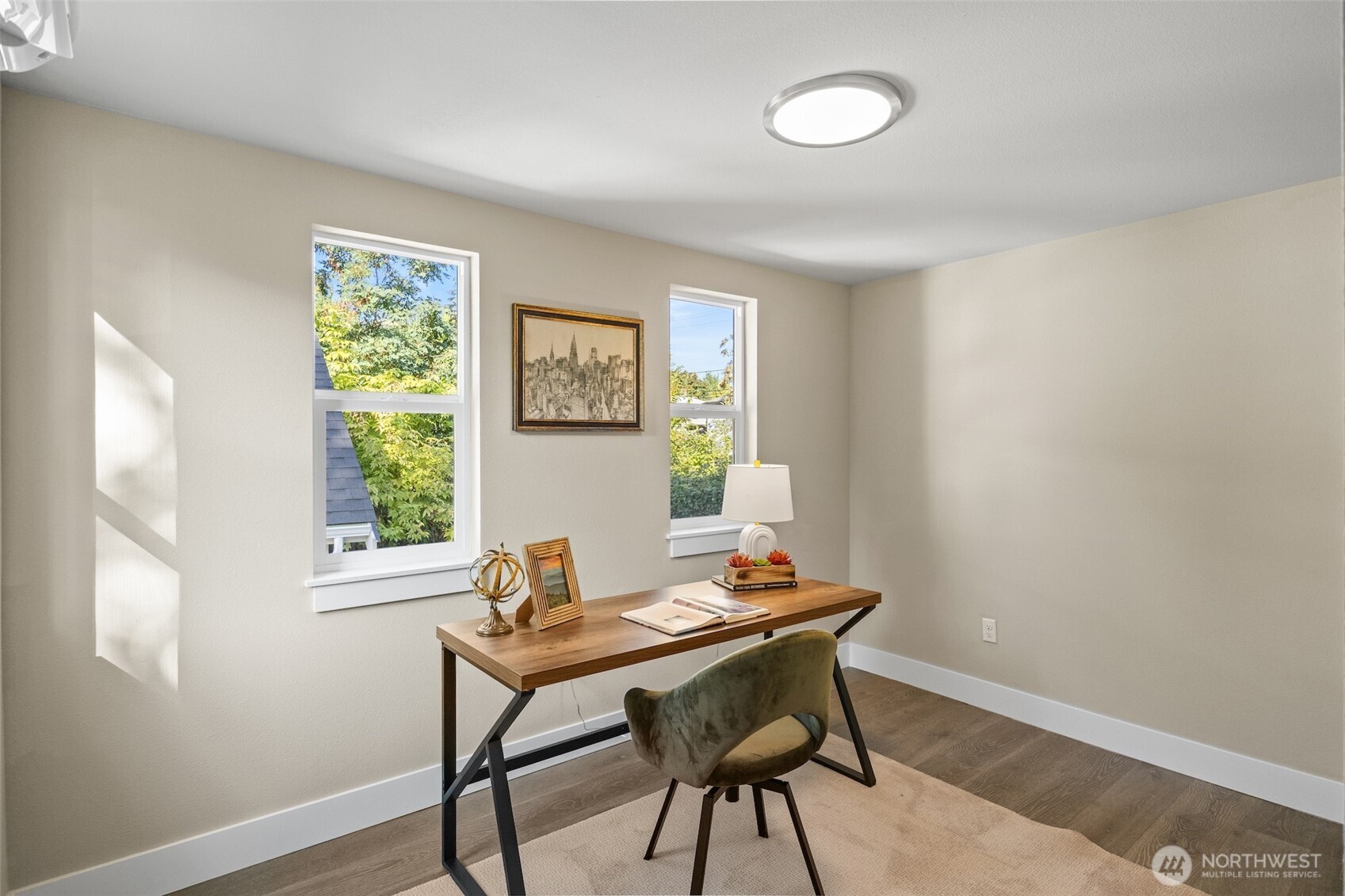 9547 Wallingford Avenue N, Seattle, WA 98103