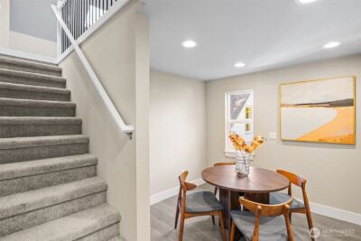 9547 Wallingford Avenue N, Seattle, WA 98103 - Photo 17