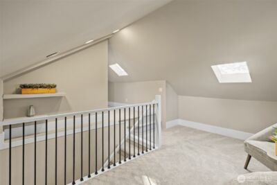 9547 Wallingford Avenue N, Seattle, WA 98103 - Photo 20