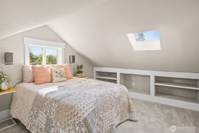 9547 Wallingford Avenue N, Seattle, WA 98103 - Photo 24