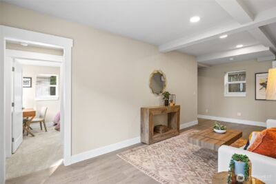 9547 Wallingford Avenue N, Seattle, WA 98103 - Photo 29