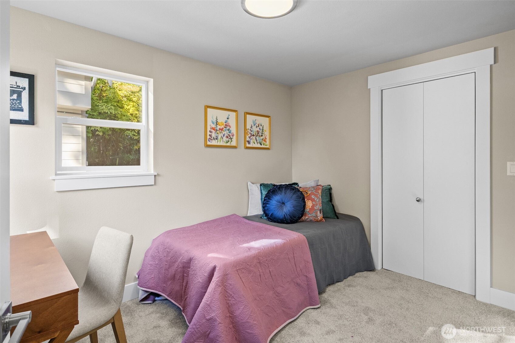 9547 Wallingford Avenue N, Seattle, WA 98103