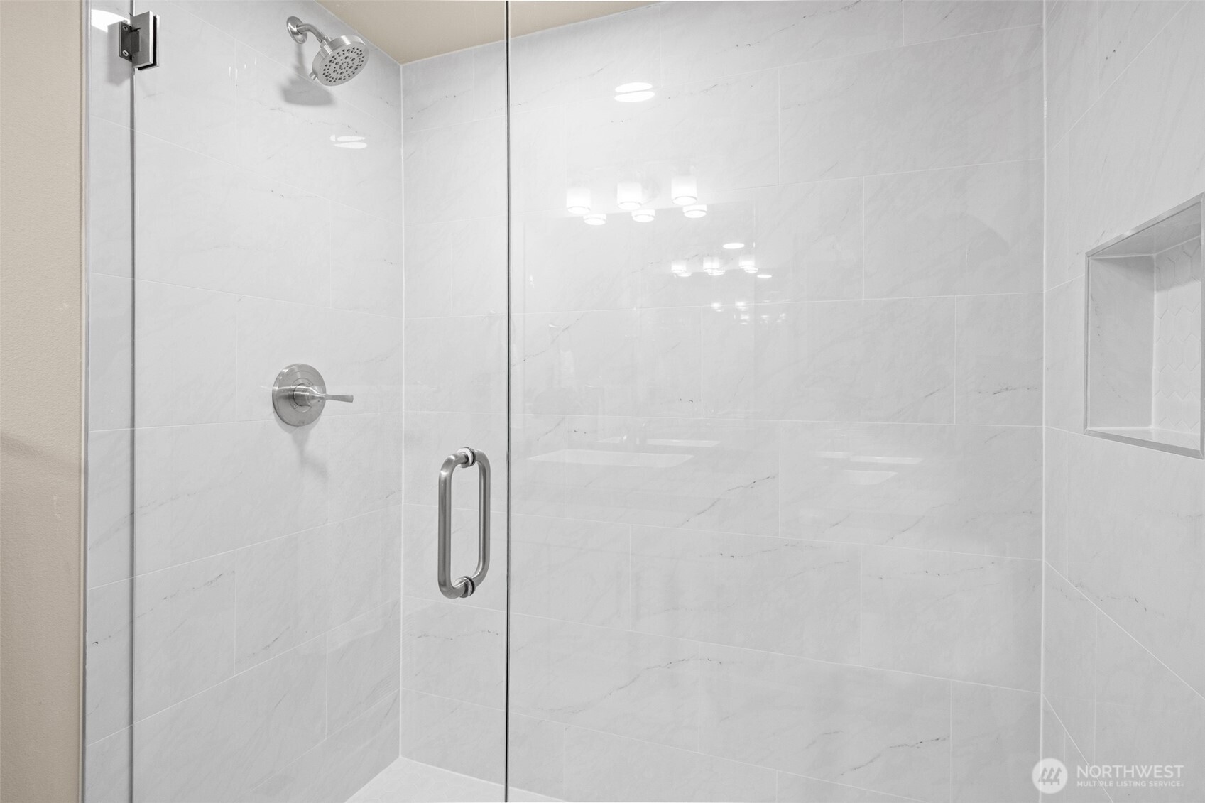 9547 Wallingford Avenue N, Seattle, WA 98103