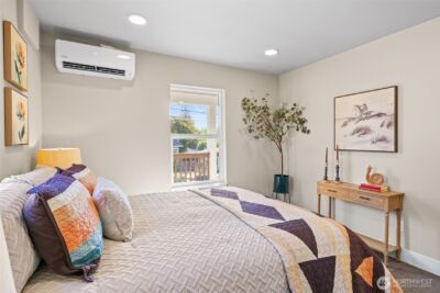 9547 Wallingford Avenue N, Seattle, WA 98103 - Photo 9