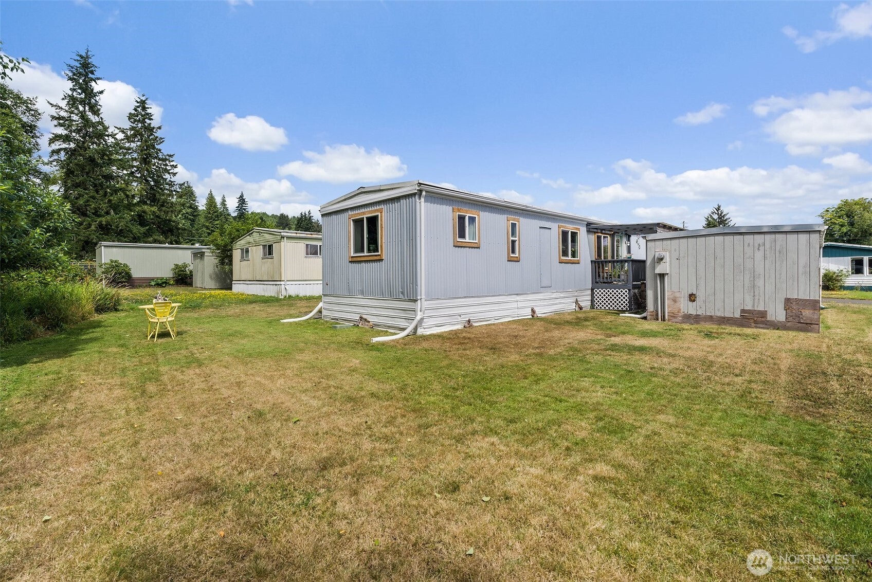 1050 Howard Street #9, Raymond, WA 98577