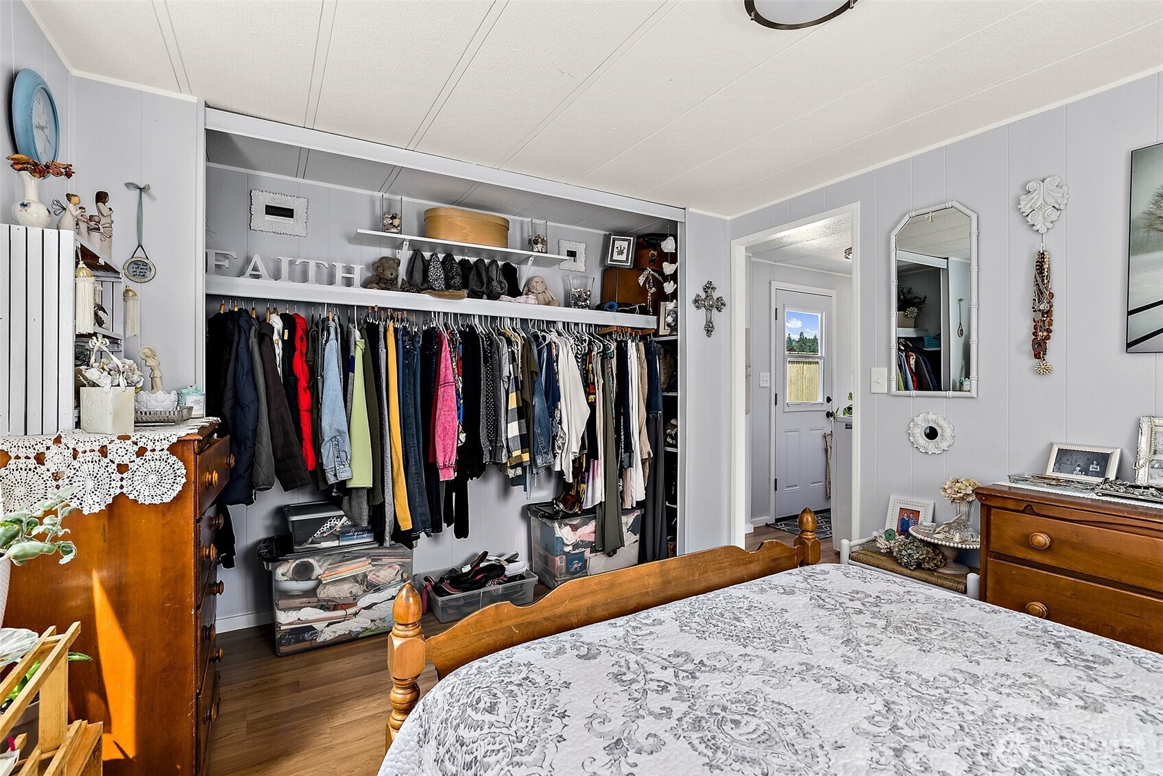 1050 Howard Street #9, Raymond, WA 98577