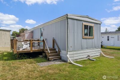 1050 Howard Street #9, Raymond, WA 98577 - Photo 16