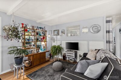 1050 Howard Street #9, Raymond, WA 98577 - Photo 6